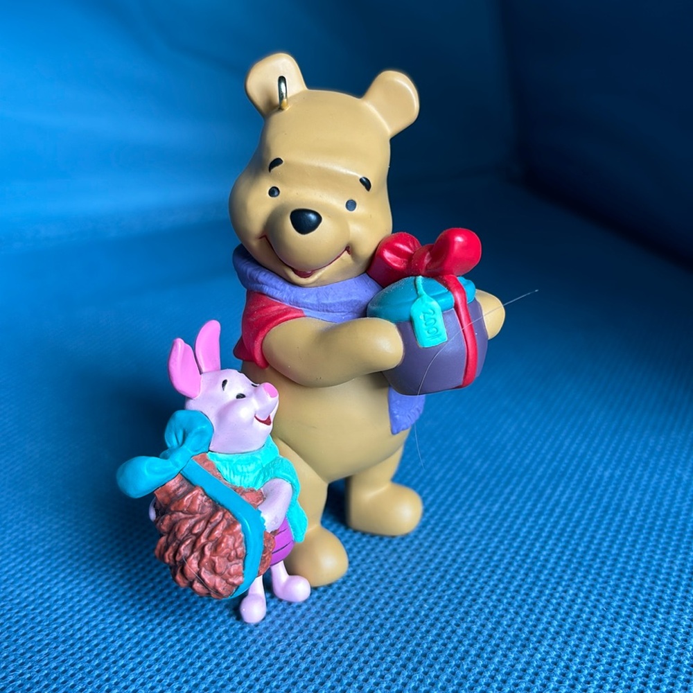 2001 🍯 Winnie the Pooh & Piglet "Just What They Wanted!" Hallmark Disney